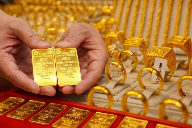 Vì sao giá vàng giảm mạnh?