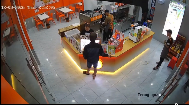 Công an vào cuộc vụ nam thanh niên hành hung nữ nhân viên quán trà sữa ở Bắc Ninh