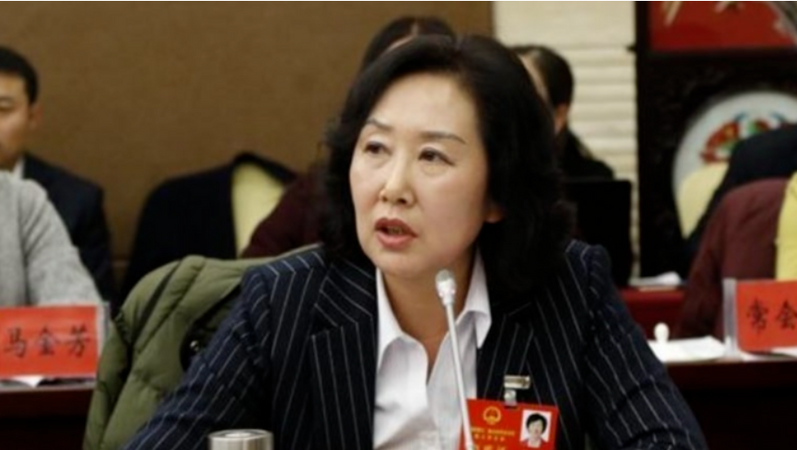Đường trượt dài của nữ phó thị trưởng: Két sắt đầy vàng, nghiện chứng khoán và những cuộc tình với hàng chục trai trẻ