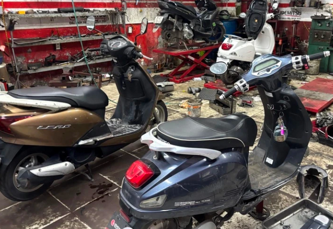 Chủ xe đổ xô bảo dưỡng trước khi dùng xăng E10, các tiệm sửa xe ăn nên làm ra