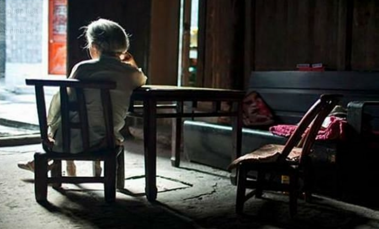 "Tôi không cần tiền, tôi cần người nói chuyện": Nỗi cô đơn của người già hiện đại