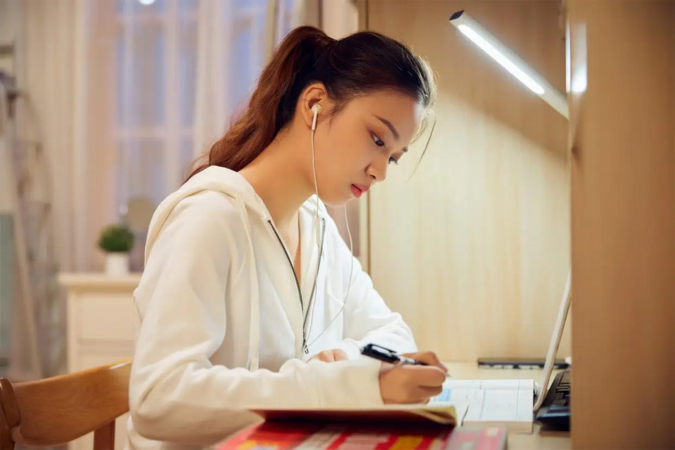 Những phụ nữ có xu hướng ngoại tình thường có chung đặc điểm này, và điều đó khá chính xác