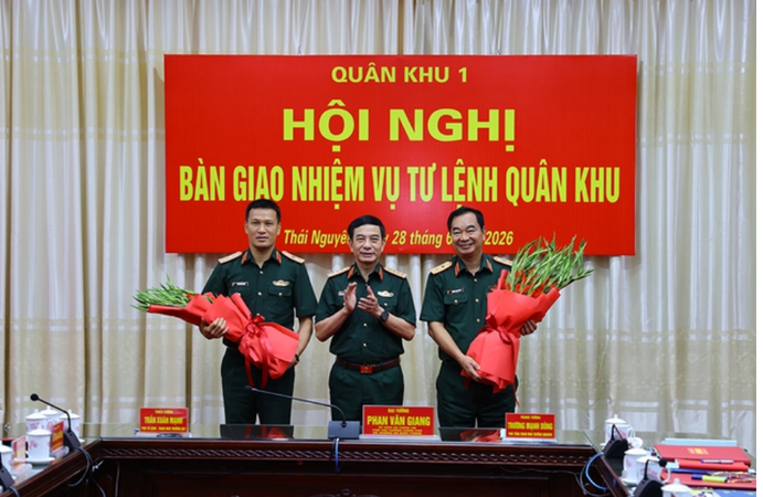 Trung tướng Trương Mạnh Dũng làm Phó Tổng Tham mưu trưởng; nhiều đại tá công an nhận nhiệm vụ mới