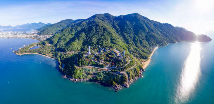Vụ du khách rơi khỏi dù lượn tử vong ở Sơn Trà: Phi công quên cài khóa an toàn
