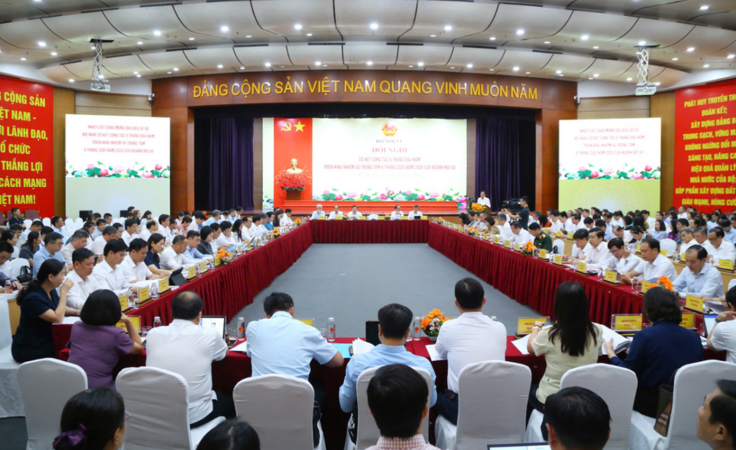 Cải cách tiền lương giai đoạn mới: Những thông tin đáng chú ý từ định hướng của Bộ Nội vụ