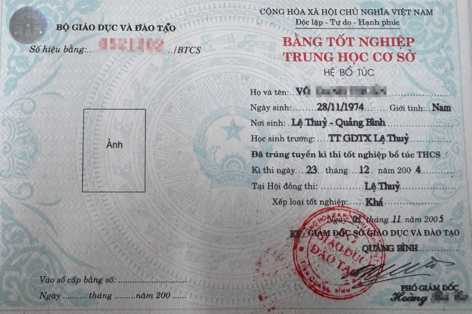 Chưa tốt nghiệp THCS đã học lớp 10, thêm chi tiết bất thường trong học bạ một lãnh đạo xã ở Quảng Trị