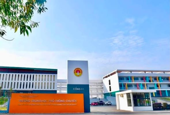 Lý do hai thí sinh điểm thi chuyên Tuyên Quang không tham gia kỳ thi lần 2