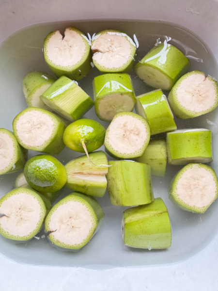 Cách làm chuối xanh kho tiêu