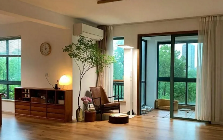 Có phải nhà càng nhiều đồ, đầu óc càng khó nghỉ ngơi?