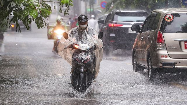 Ngày 15/9: Hà Nội mưa to đến rất to, TPHCM chiều tối có mưa