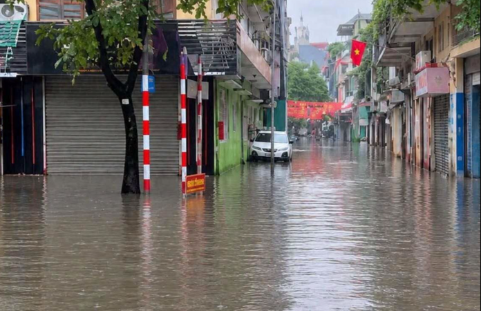 Quy hoạch Thủ đô tầm nhìn 100 năm: Bao giờ Hà Nội mới hết cảnh mưa là ngập?