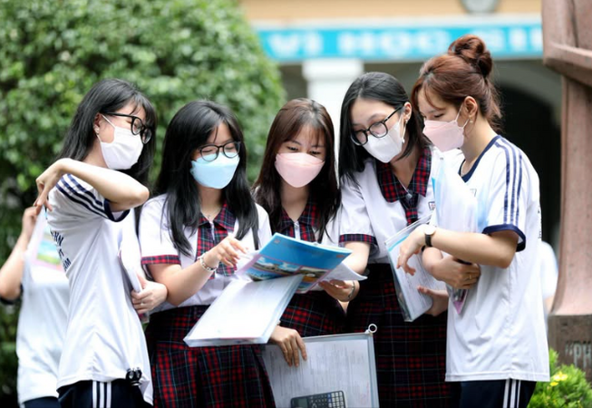 Bỏ điểm cộng IELTS có thực sự công bằng? Khoảng cách giữa học sinh thành phố và nông thôn nhìn từ cuộc đua chứng chỉ
