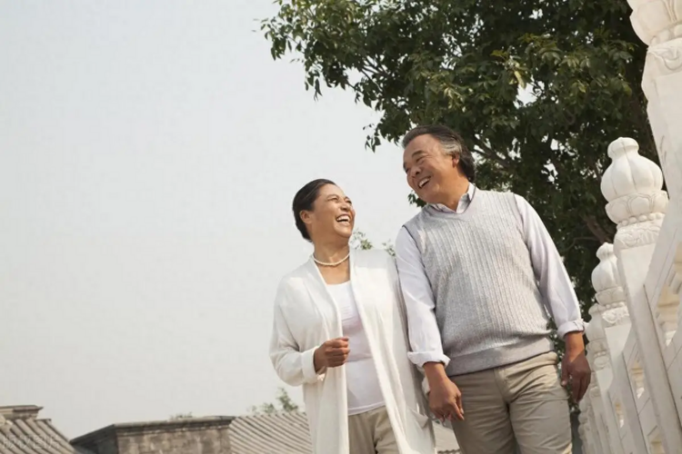 Không phải LƯƠNG HƯU, TIẾT KIỆM, đây mới là 5 điều quý giá nhất của tuổi già!