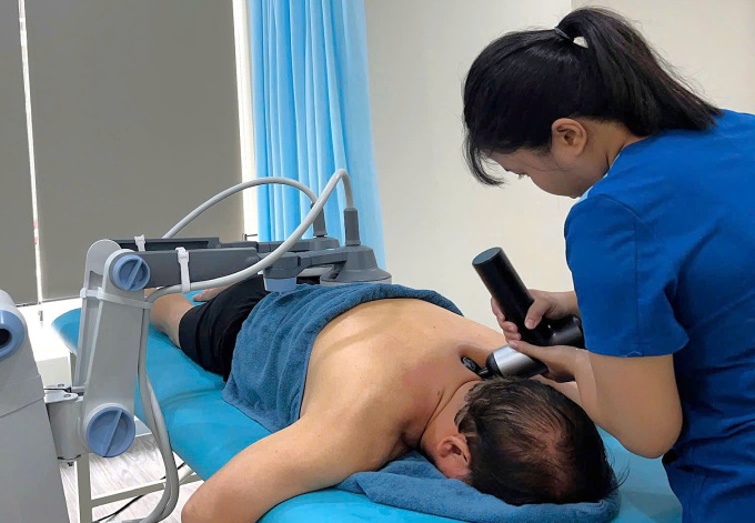 Tại sao massage bẻ cổ vai gáy có thể chết người như trường hợp ca sĩ Ping Chayada -Thái Lan?