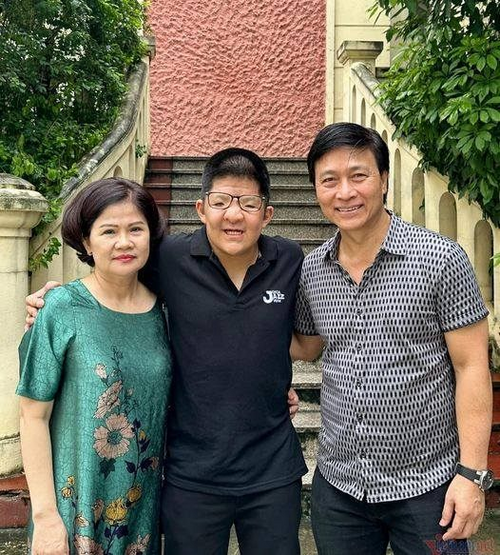 Làm bố của Bôm - câu chuyện cảm động của diễn viên Quốc Tuấn