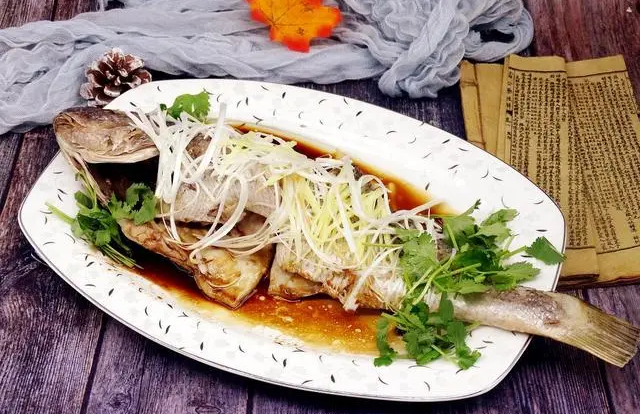 Bí quyết làm cá vược hấp thơm ngon không cần dùng muối hay rượu nấu ăn
