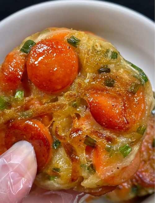 Củ cải xào, luộc, kho chán rồi, hãy thử làm bánh cho bữa sáng nhé