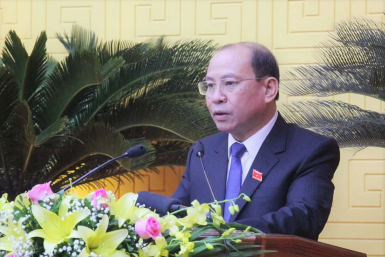 Bất ngờ chủ tịch UBND tỉnh Hòa Bình xin nghỉ hưu trước tuổi