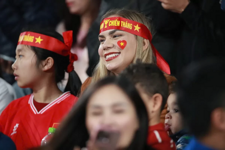 Gia đình nhỏ hạnh phúc của tiền đạo Nguyễn Xuân Son
