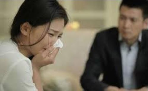 Có dại dột không khi nhiều lần tha thứ cho người chồng lăng nhăng?
