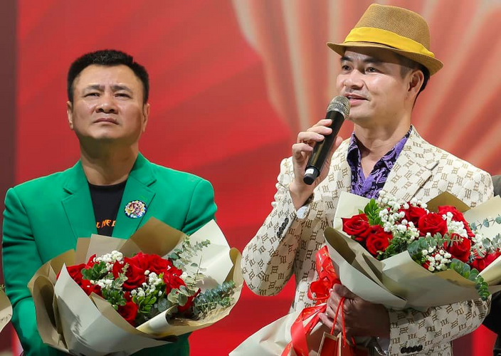 Xuân Bắc - Tự Long diễn hài Xuân nhưng đọc thôi cũng muốn khóc
