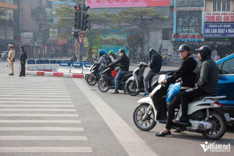 Ngày đầu năm mới chưa hết mà thu phạt vi phạm giao thông đã đạt 28 tỷ!